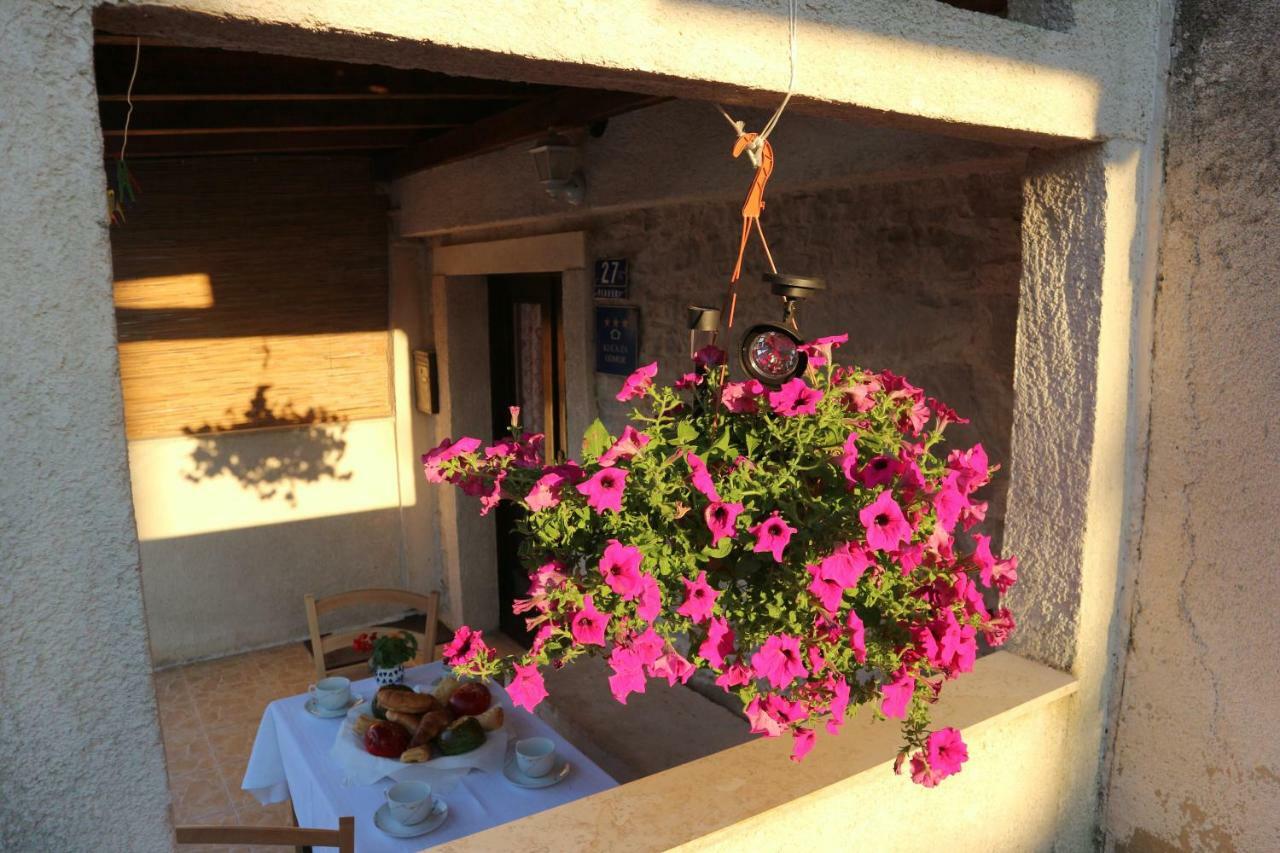 Villa Palace Peruški エクステリア 写真